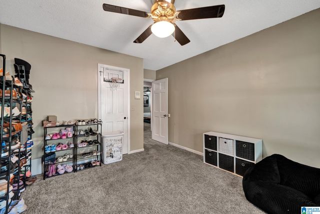 404 MEMORIAL DRIVE SW, Bessemer, AL 35022