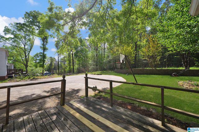 404 MEMORIAL DRIVE SW, Bessemer, AL 35022