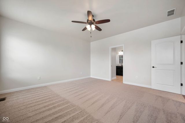 5026 W Stonehaven Lane, New Palestine, IN 46163