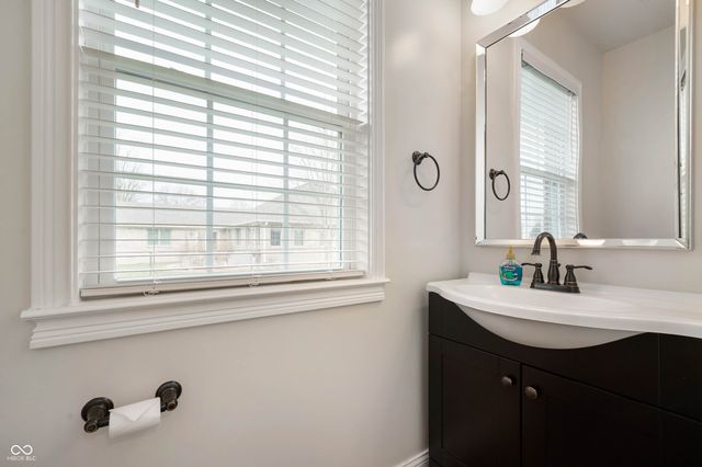 5026 W Stonehaven Lane, New Palestine, IN 46163