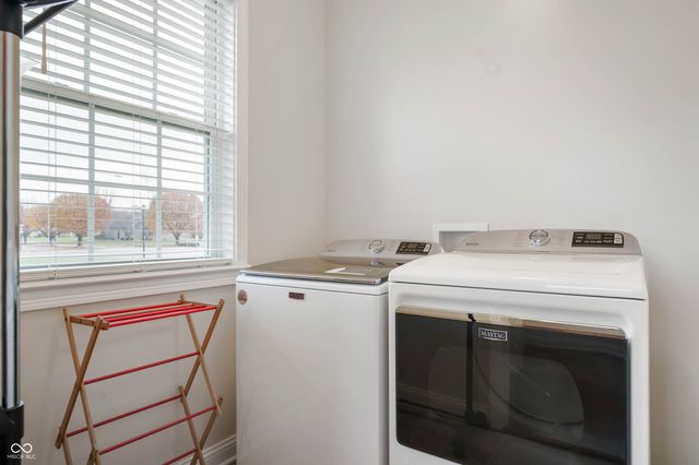 5026 W Stonehaven Lane, New Palestine, IN 46163