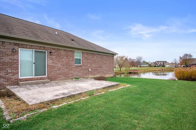 5026 W Stonehaven Lane, New Palestine, IN 46163