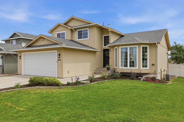 821 S SALISH Ct, Spokane, WA 99224