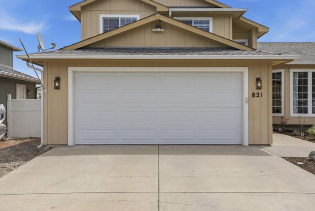 821 S SALISH Ct, Spokane, WA 99224