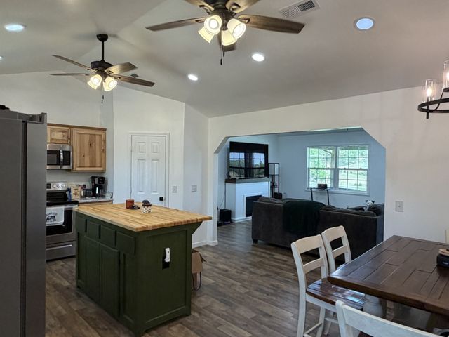 3872 York Hwy, Gainesboro, TN 38562