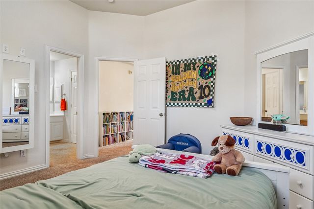 9008 Thompson Drive, Argyle, TX 76226