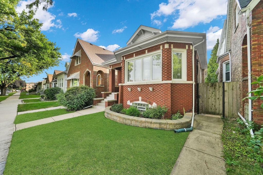 6349 S Karlov Avenue, Chicago, IL 60629 — photo 3