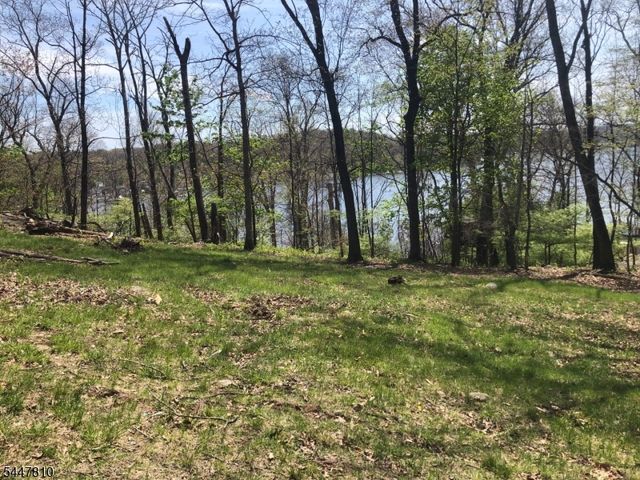 13 Maine St, Jefferson Twp., NJ 07849