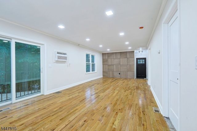 13 Maine St, Jefferson Twp., NJ 07849