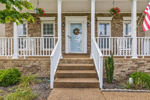 2268 Dewey Dr, Spring Hill, TN 37174