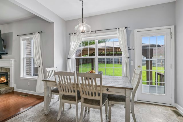 2268 Dewey Dr, Spring Hill, TN 37174
