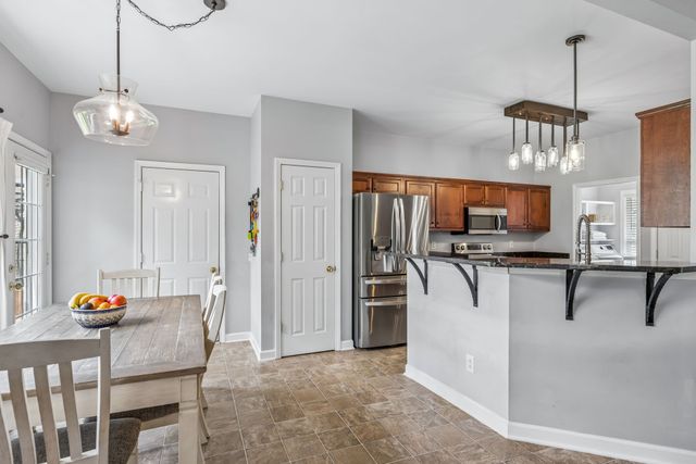 2268 Dewey Dr, Spring Hill, TN 37174