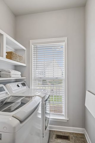 2268 Dewey Dr, Spring Hill, TN 37174