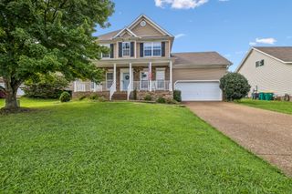 2268 Dewey Dr, Spring Hill, TN 37174