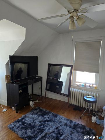 897 First Avenue, West Haven, CT 06516