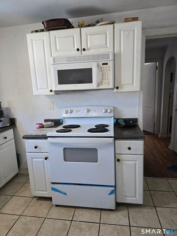 897 First Avenue, West Haven, CT 06516