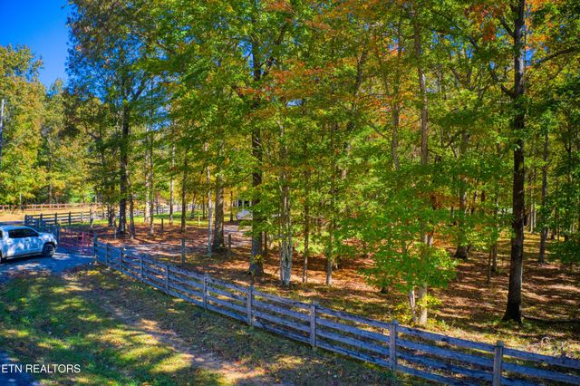 273 Spruce Creek Drive, Jamestown, TN 38556