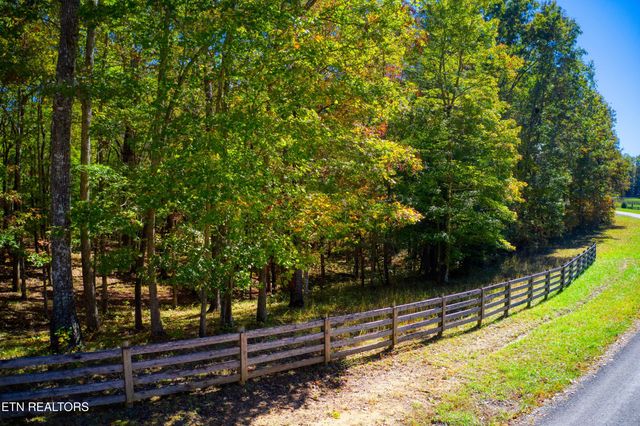 273 Spruce Creek Drive, Jamestown, TN 38556