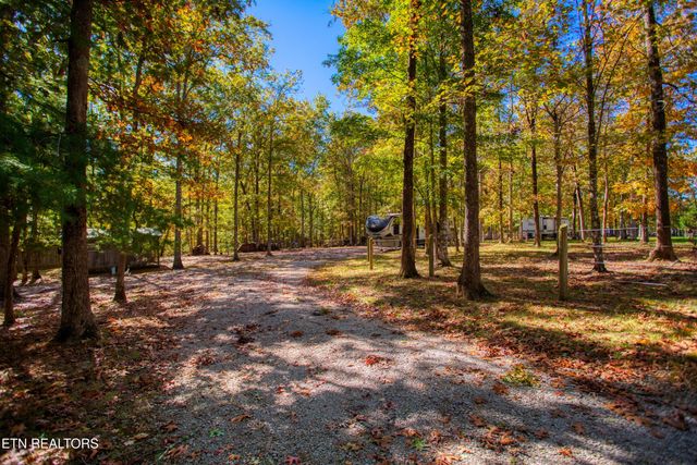 273 Spruce Creek Drive, Jamestown, TN 38556