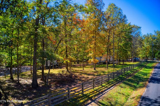 273 Spruce Creek Drive, Jamestown, TN 38556