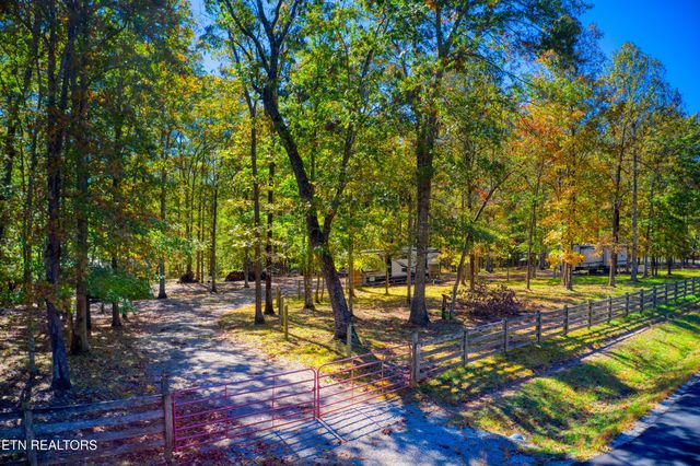 273 Spruce Creek Drive, Jamestown, TN 38556