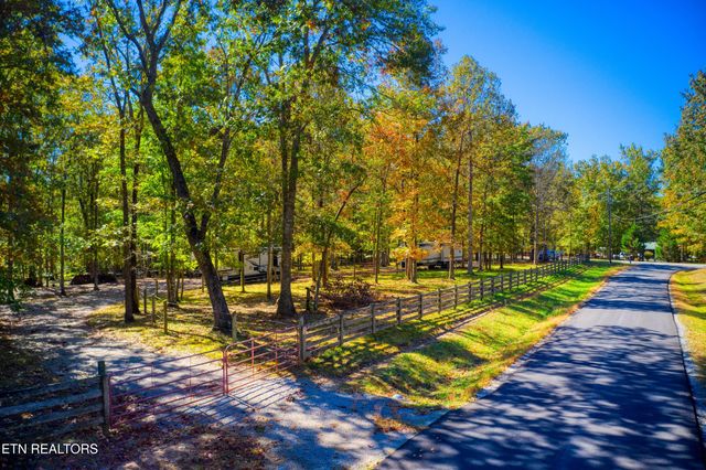 273 Spruce Creek Drive, Jamestown, TN 38556