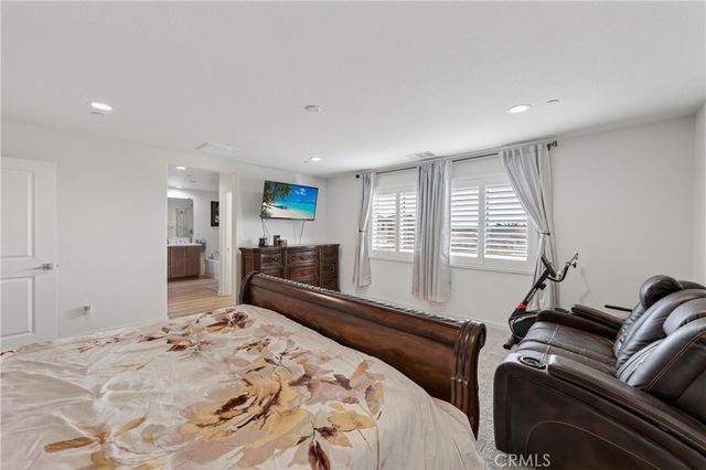 15575 Parry Peak, Fontana, CA 92336