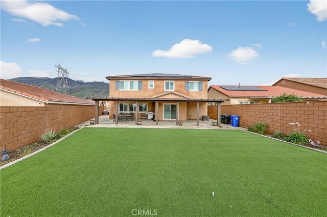 15575 Parry Peak, Fontana, CA 92336