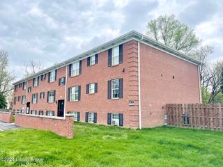 3544 Brockton Ln 3, Louisville, KY 40220