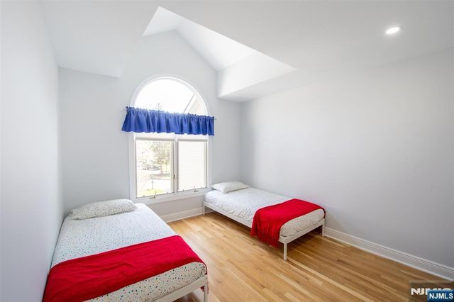 111 Lakeview Drive, Old Tappan, NJ 07675