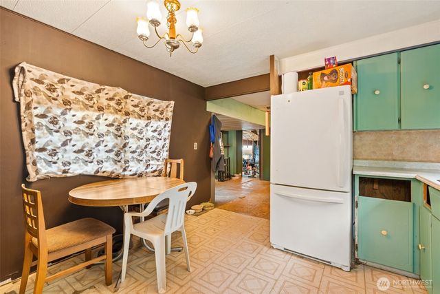 1586 King Road, Winlock, WA 98596