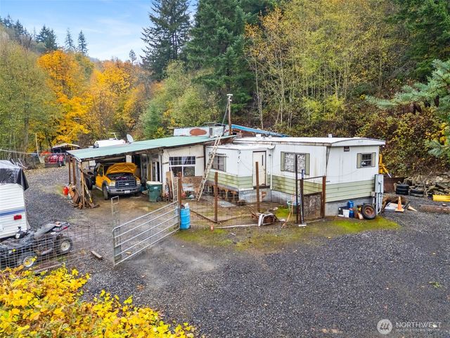 1586 King Road, Winlock, WA 98596