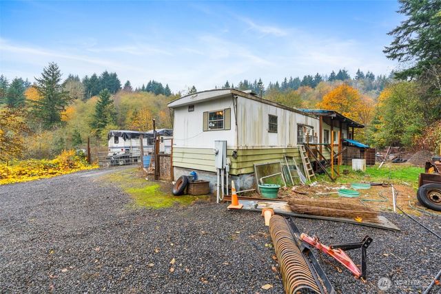 1586 King Road, Winlock, WA 98596