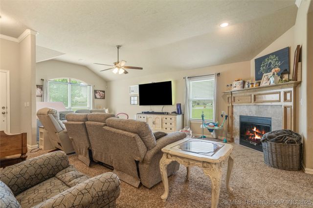 13503 E 134th Street North, Collinsville, OK 74021