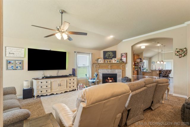 13503 E 134th Street North, Collinsville, OK 74021