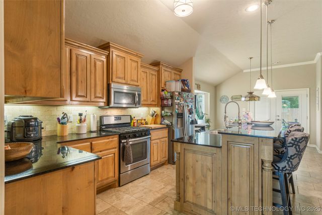 13503 E 134th Street North, Collinsville, OK 74021