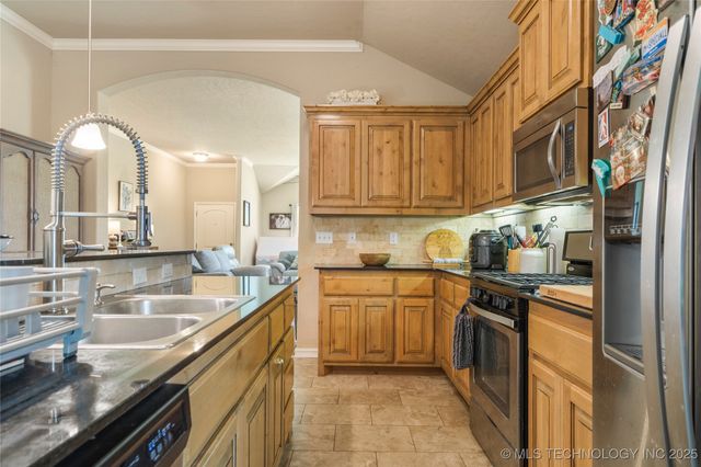 13503 E 134th Street North, Collinsville, OK 74021