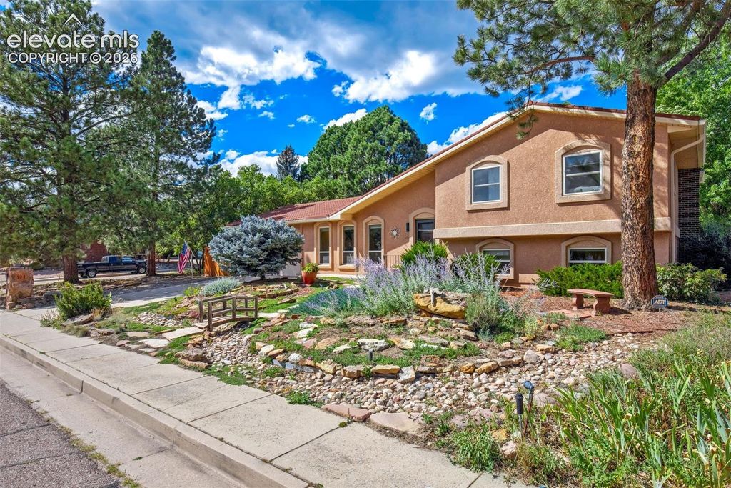 101 Raven Hills Court, Colorado Springs, CO 80919 — photo 4