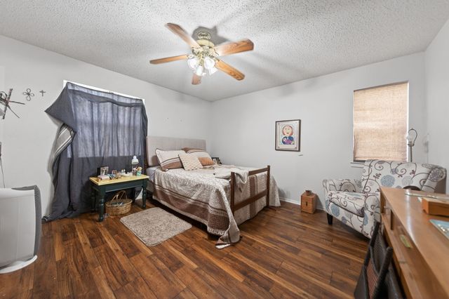 3904 Bandera Drive, De Cordova, TX 76049