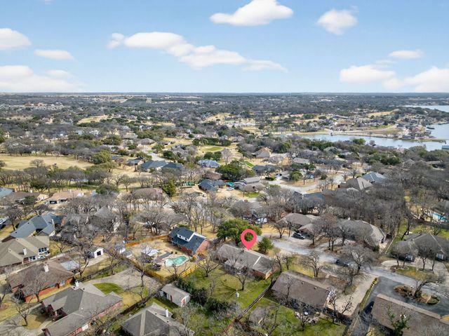 3904 Bandera Drive, De Cordova, TX 76049