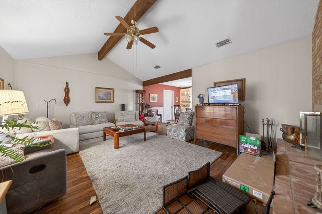 3904 Bandera Drive, De Cordova, TX 76049