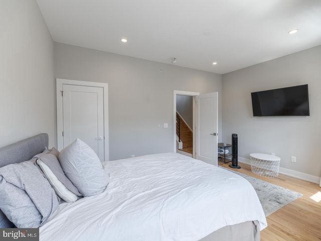 129 W ALLEN ST, Philadelphia, PA 19123