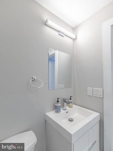 129 W ALLEN ST, Philadelphia, PA 19123