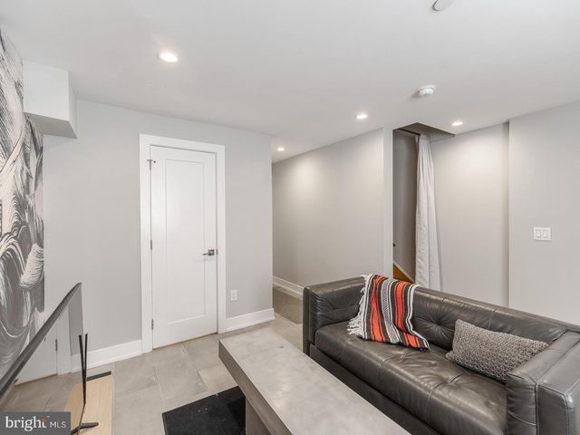 129 W ALLEN ST, Philadelphia, PA 19123