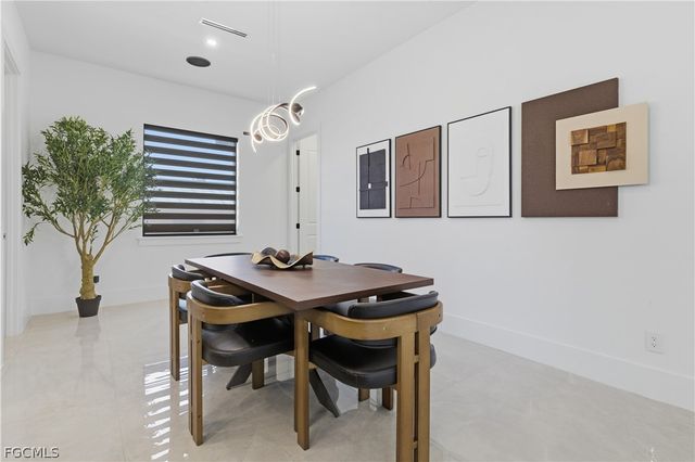 2402 Everest PKWY, Cape Coral, FL 33904