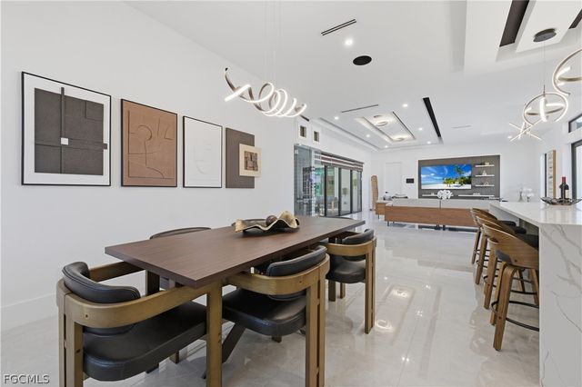 2402 Everest PKWY, Cape Coral, FL 33904