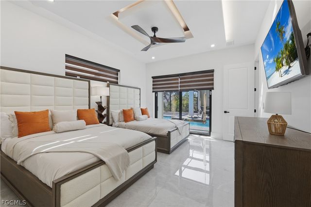 2402 Everest PKWY, Cape Coral, FL 33904