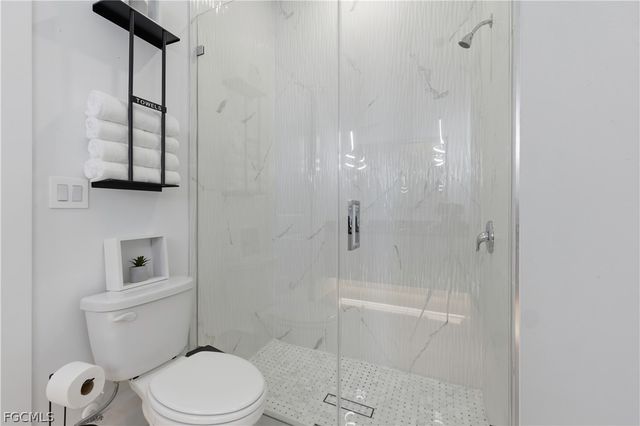 2402 Everest PKWY, Cape Coral, FL 33904