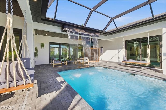 2402 Everest PKWY, Cape Coral, FL 33904