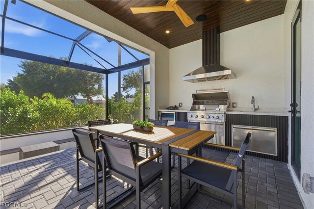 2402 Everest PKWY, Cape Coral, FL 33904